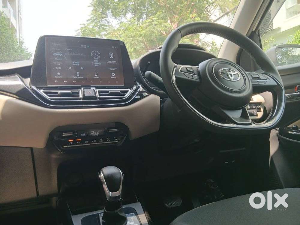 Toyota Glanza 1.2 V Amt, 2024, Petrol