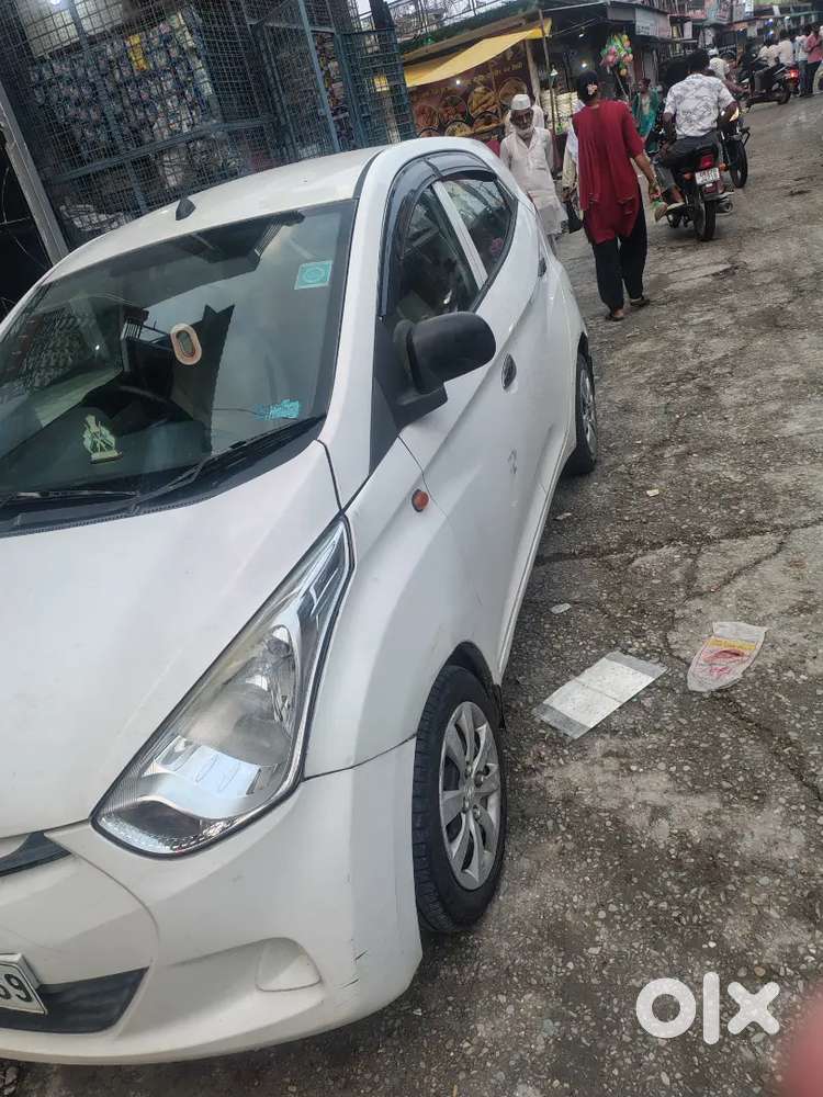 Hyundai Eon Magna 2012