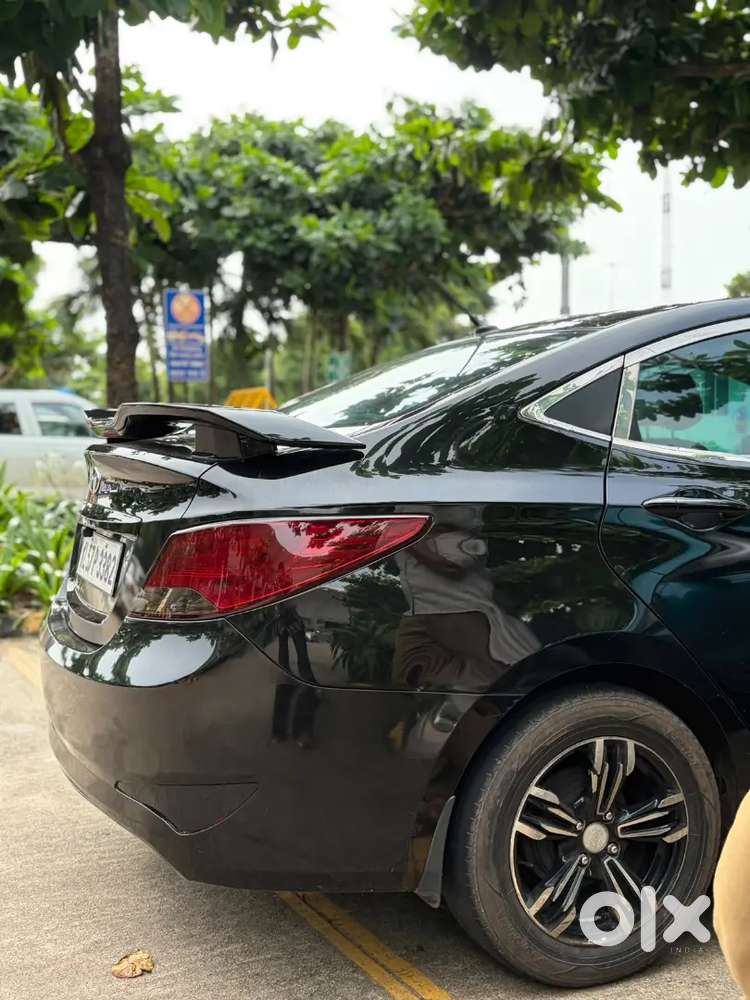 Hyundai Fluidic Verna 2016