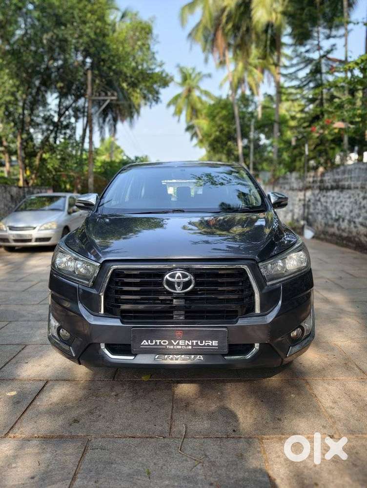 Toyota Innova Crysta 2.4 Gx Mt 8s, 2016, Diesel