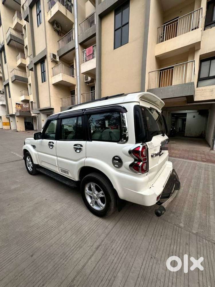Mahindra Scorpio-n 2.2 Z8 L Diesel At 6 Str, 2020, Diesel