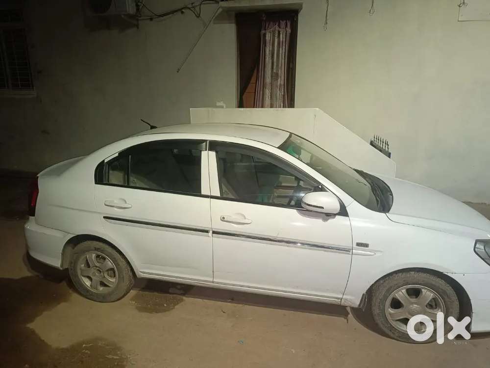 Hyundai Verna 1.5 Mpi 2010