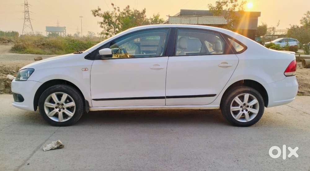 Volkswagen Vento, 2015, Petrol