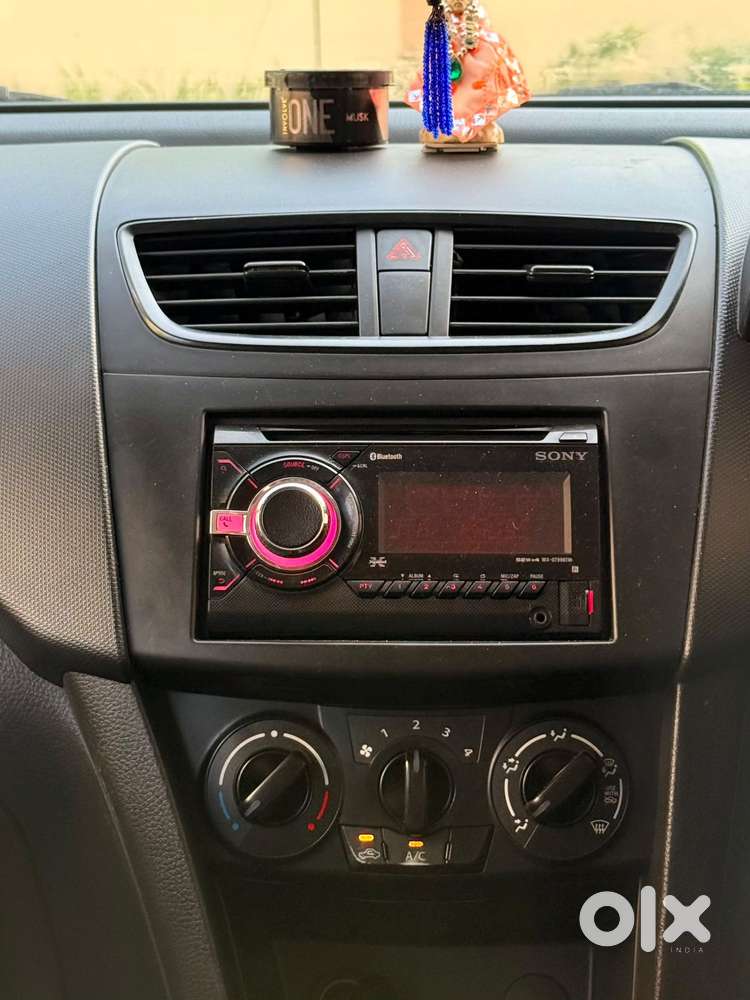 Maruti Suzuki Swift Lxi Optional-o, 2015, Petrol