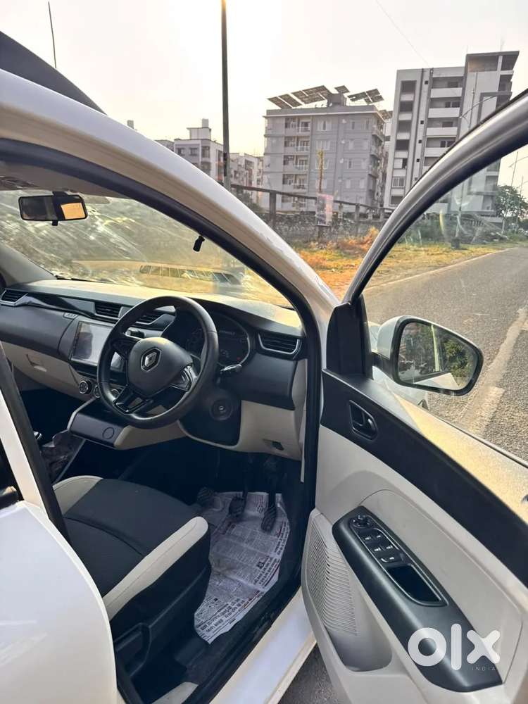 Renault Triber Rxt, 2019, Petrol