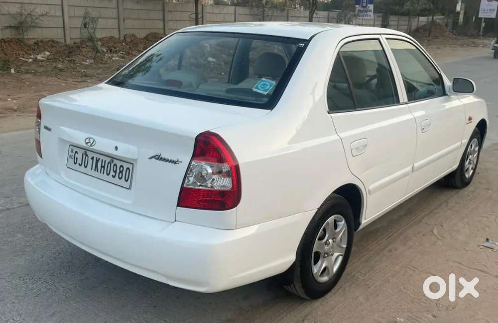 Hyundai Accent 2011 Petrol+ Cng 93000 Km Driven