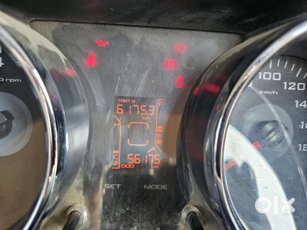 Mahindra Tuv 300 2018 Diesel Well Maintained, Good Condition