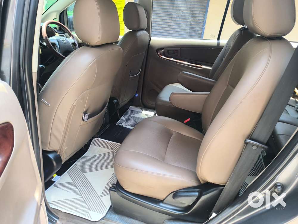 Toyota Innova 2.5 G (diesel) 7 Seater, 2016, Diesel