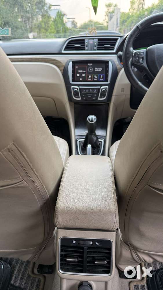 Maruti Suzuki Ciaz 1.5 Zeta Shvs Mt, 2022, Petrol