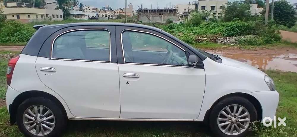 Toyota Etios Liva 2013