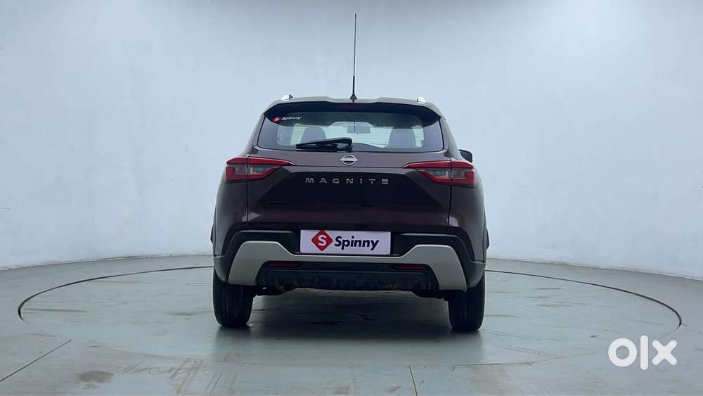 Nissan Magnite 1.0 Xv Premium Turbo Cvt, 2021, Petrol