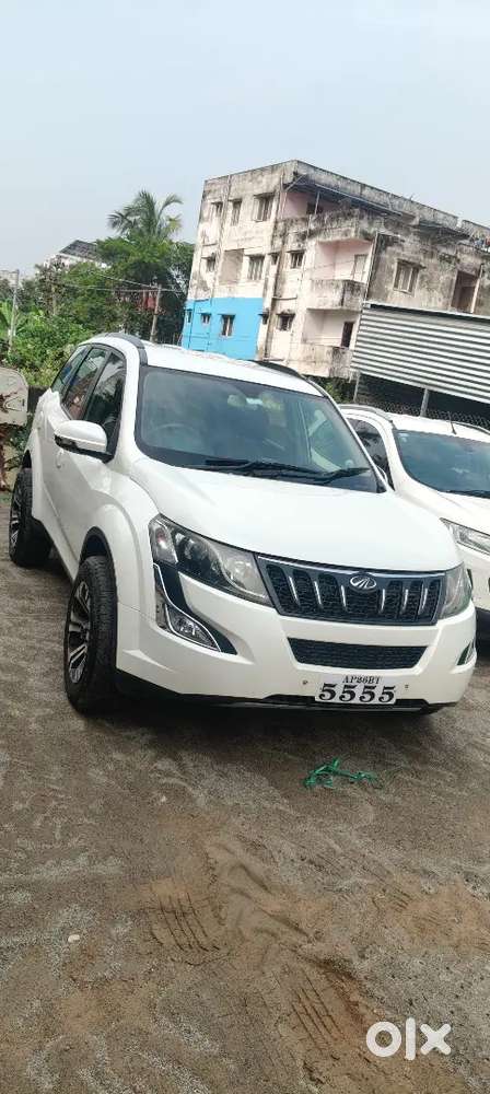 Mahindra Xuv500 2017 Diesel 180000 Km Driven