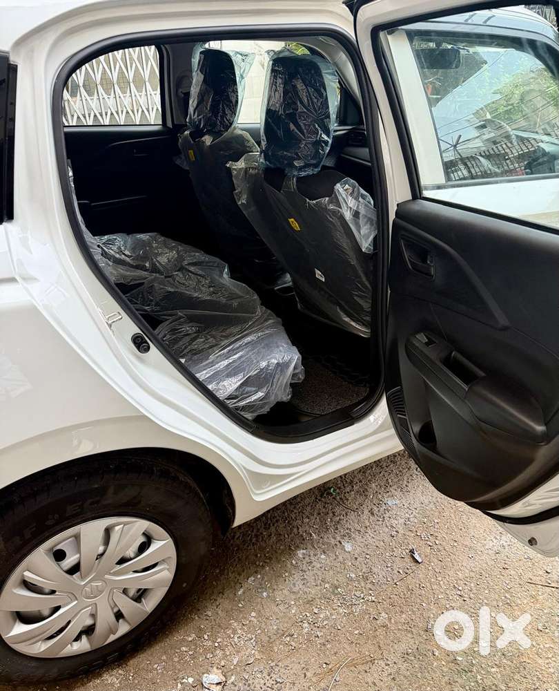 Maruti Suzuki Swift Lxi Bsiv, 2026, Petrol