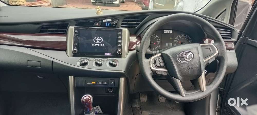 Toyota Innova Crysta Diesel 2025