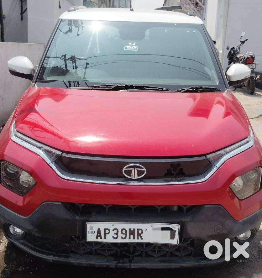 Tata Punch 1.2 Revotron Creative Amt Dual Tone, 2022, Petrol