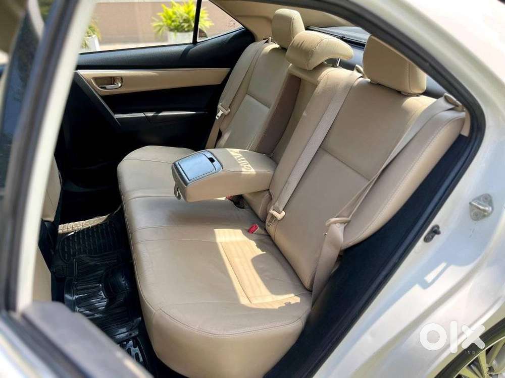 Toyota Corolla Altis 2013-2017 Vl At, 2015, Petrol