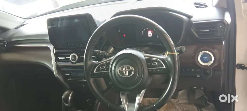 Toyota Urban Cruiser Hyryder 1.5 V Hybrid, 2022, Petrol