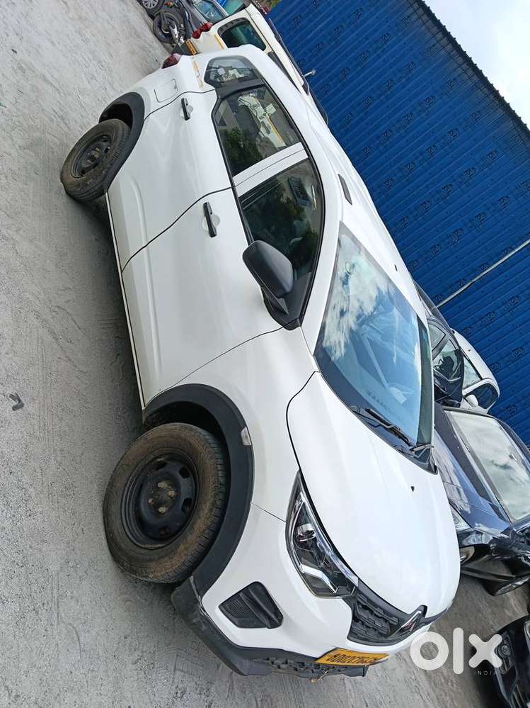 Renault Triber, 2024, Petrol