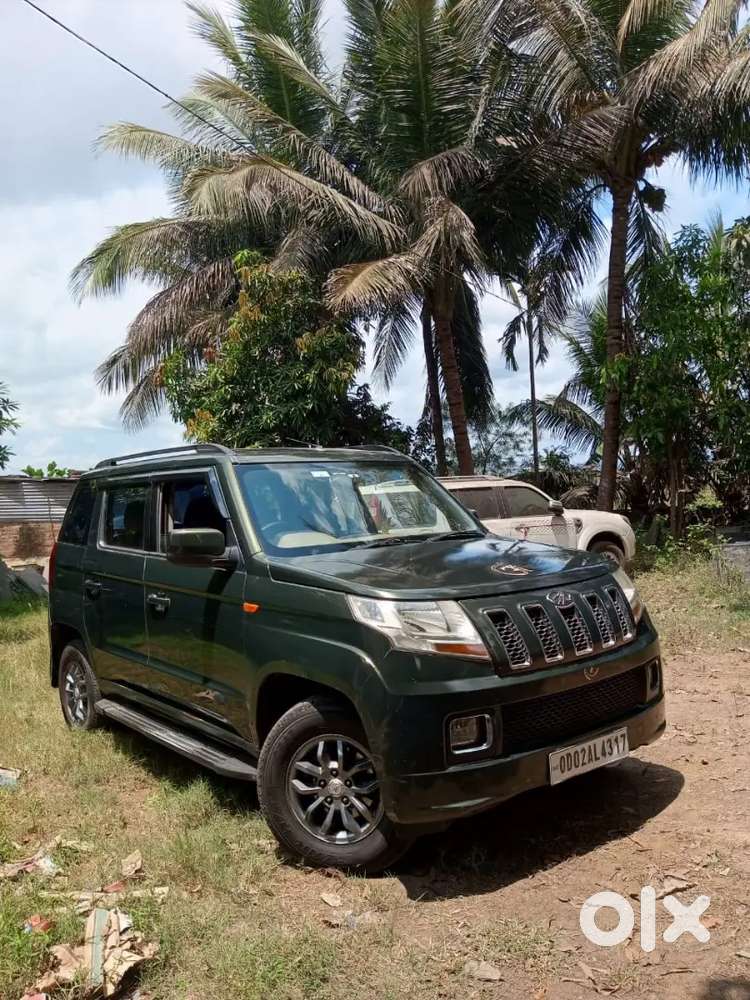 Mahindra Tuv 300 2018 T8