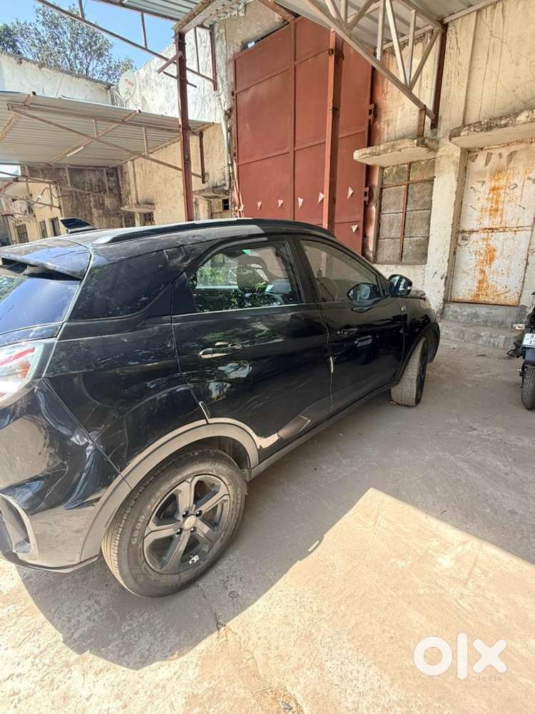 Tata Nexon Xz Plus (s) Diesel Dark Edition 2023