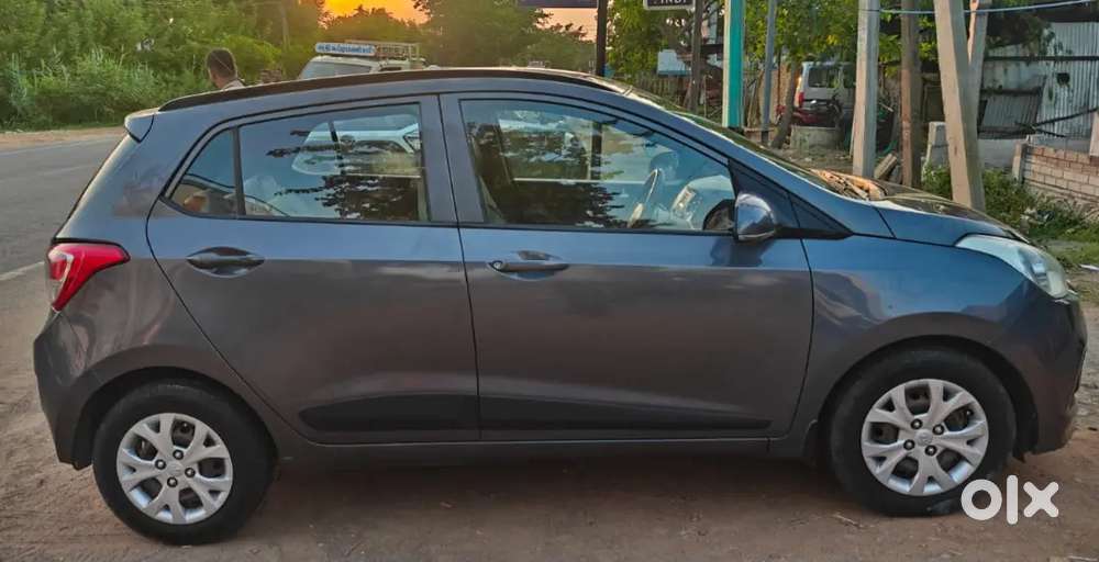 Hyundai Grand I10 Sportz 2015