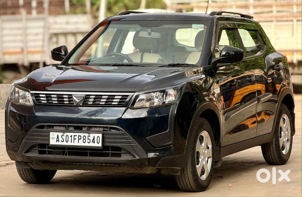 Mahindra Xuv300 W6, 2023, Petrol