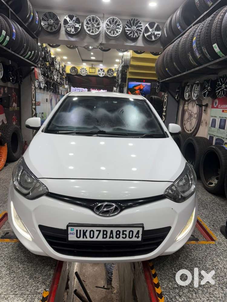 Hyundai I20 Petrol 2014 First Owner Genuine Running