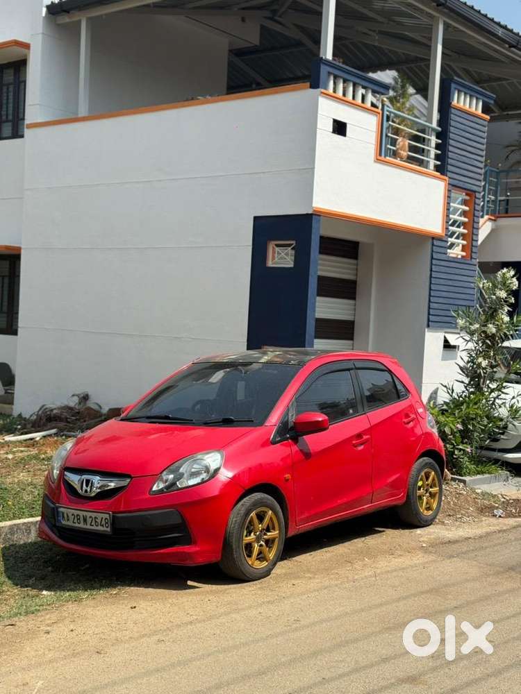 Honda Brio 2012 Petrol Well Maintained