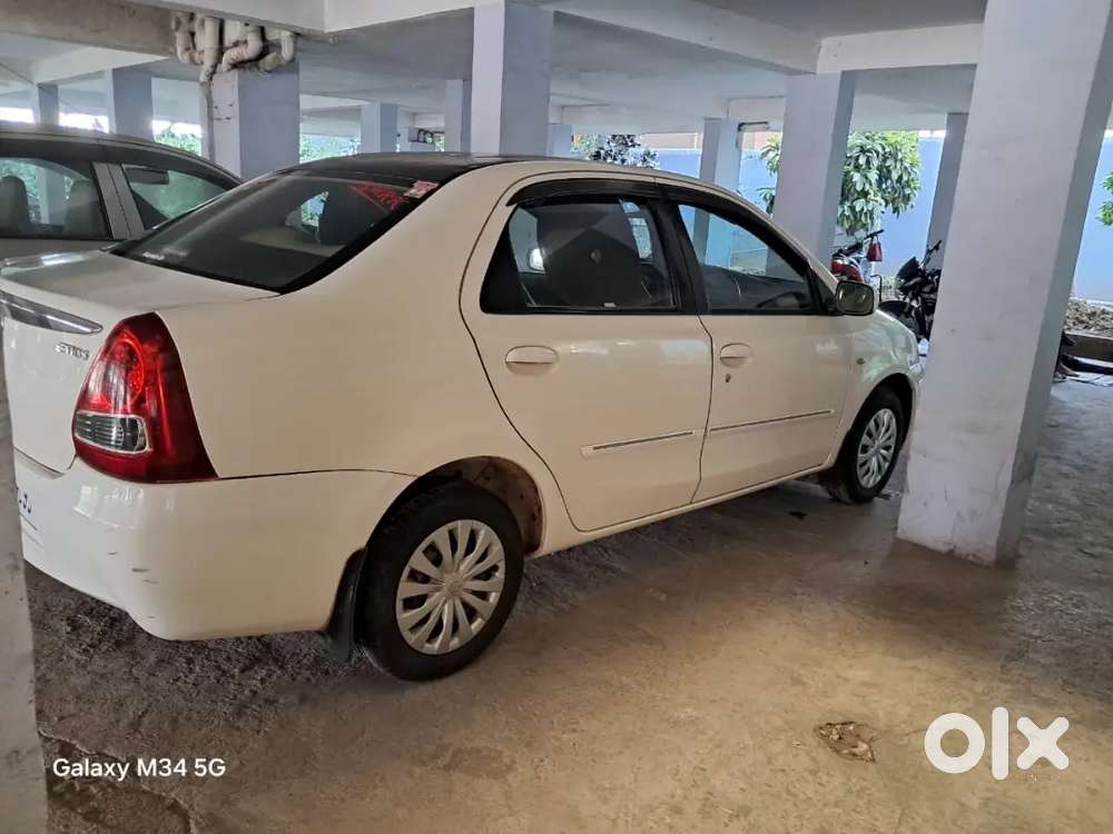 Toyota Etios 2011 Petrol Well Maintained