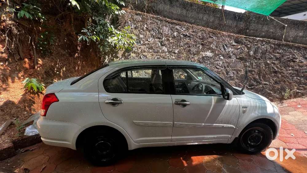 Maruti Suzuki Dzire 2011 Diesel 80000 Km Driven