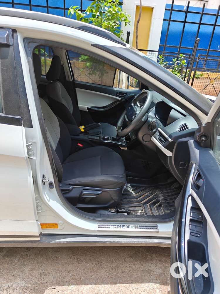Tata Nexon Creative 1.5 Revotorq Diesel 6mt, 2025, Diesel