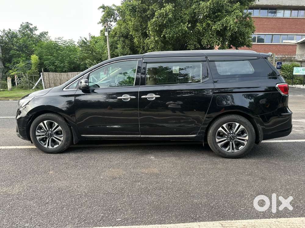 Kia Carnival Prestige, 2021, Diesel
