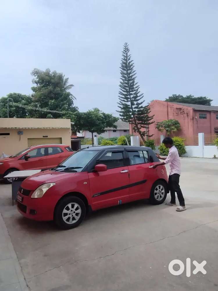 Maruti Suzuki Swift 2006 Petrol 130000 Km Driven. Zxi Top End Varient