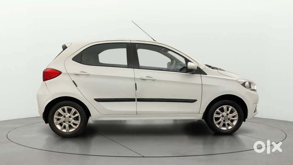 Tata Tiago 1.2 Revotron Xza, 2018, Petrol