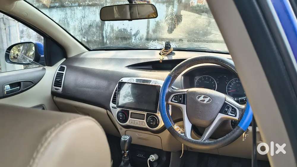 Hyundai I20 2011 Petrol Well Maintained And 1st Party Insurance Vip No