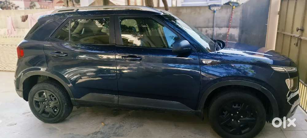 Hyundai Venue 2020 Diesel Well Maintained