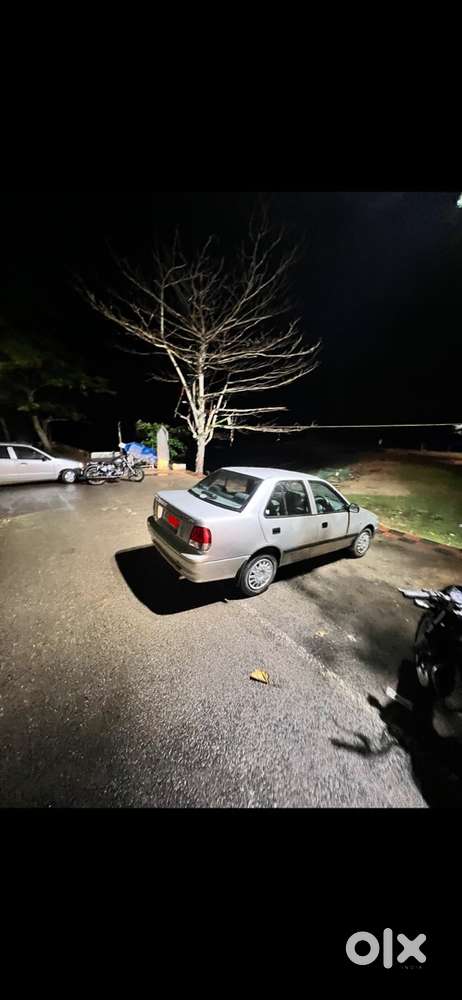 Maruti Suzuki Esteem 2006 - Manual Petrol