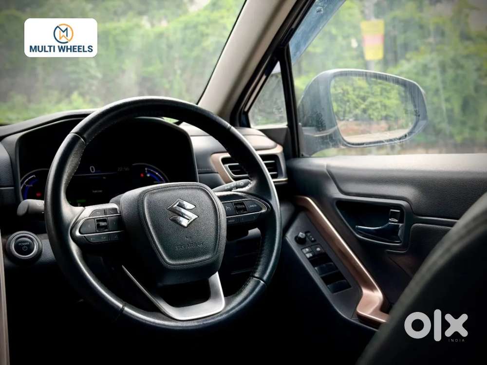 Maruti Suzuki Invicto Zeta Plus 7str, 2024, Petrol
