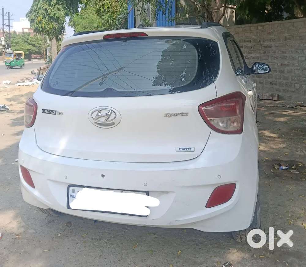 Hyundai Grand I10 2015 Diesel Well Maintained