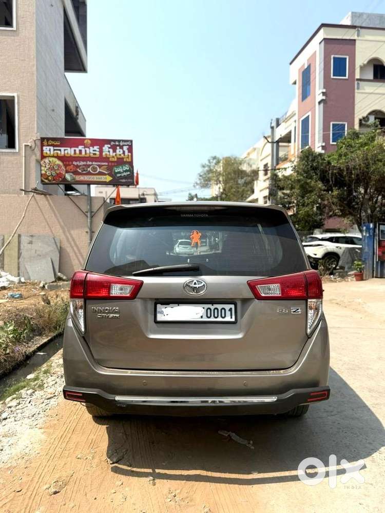 Toyota Innova Crysta 2018 Diesel Well Maintained