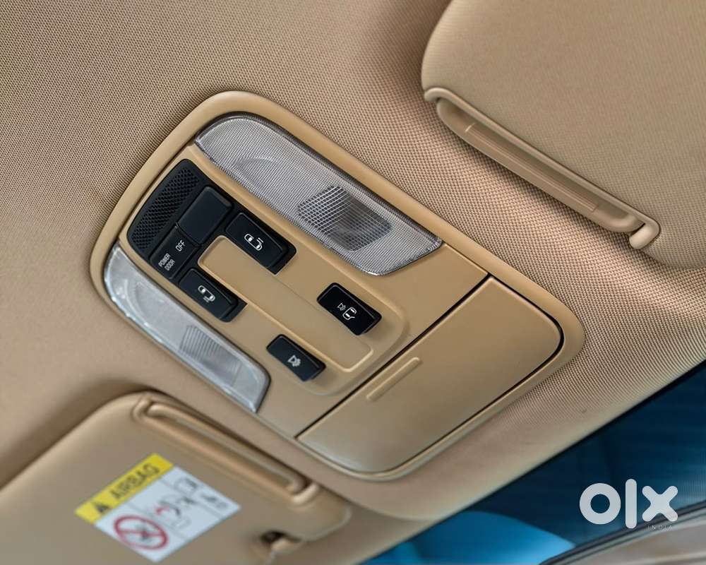 Kia Carnival Premium, 2022, Diesel