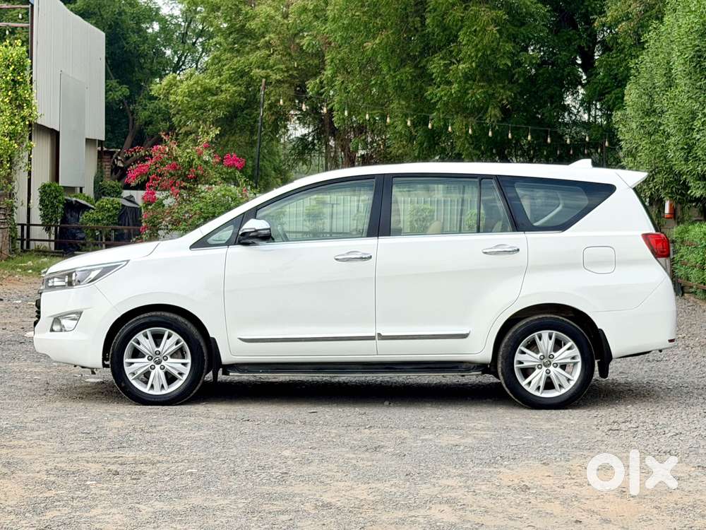 Toyota Innova Crysta 2.8 Zx At 7 Seater, 2019, Diesel