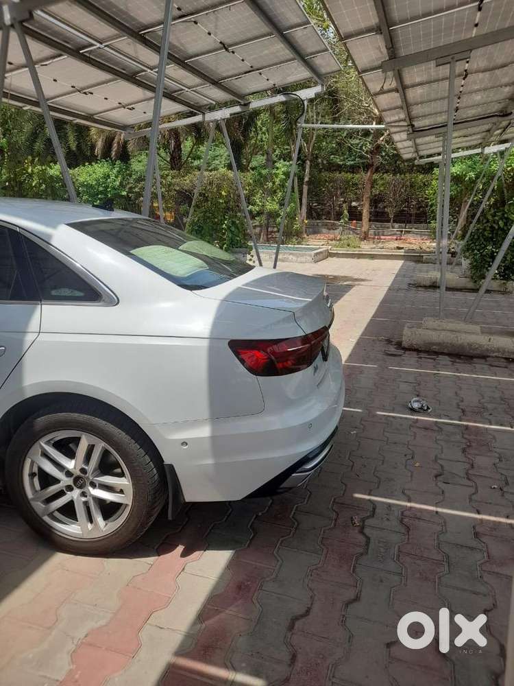 Excellent Condition Almost New Look White