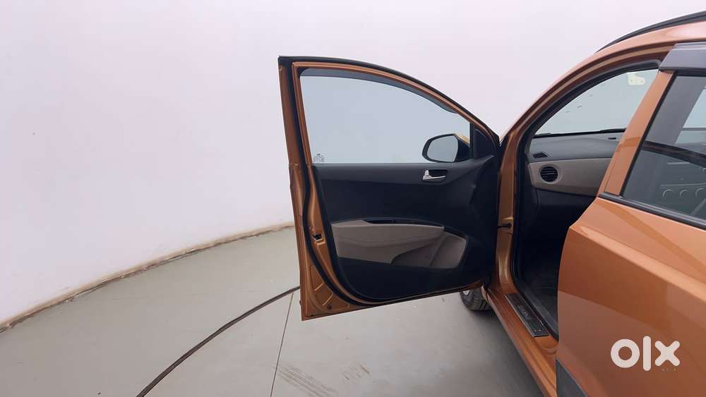 Hyundai Grand I10 1.2 Kappa Sportz, 2015, Petrol