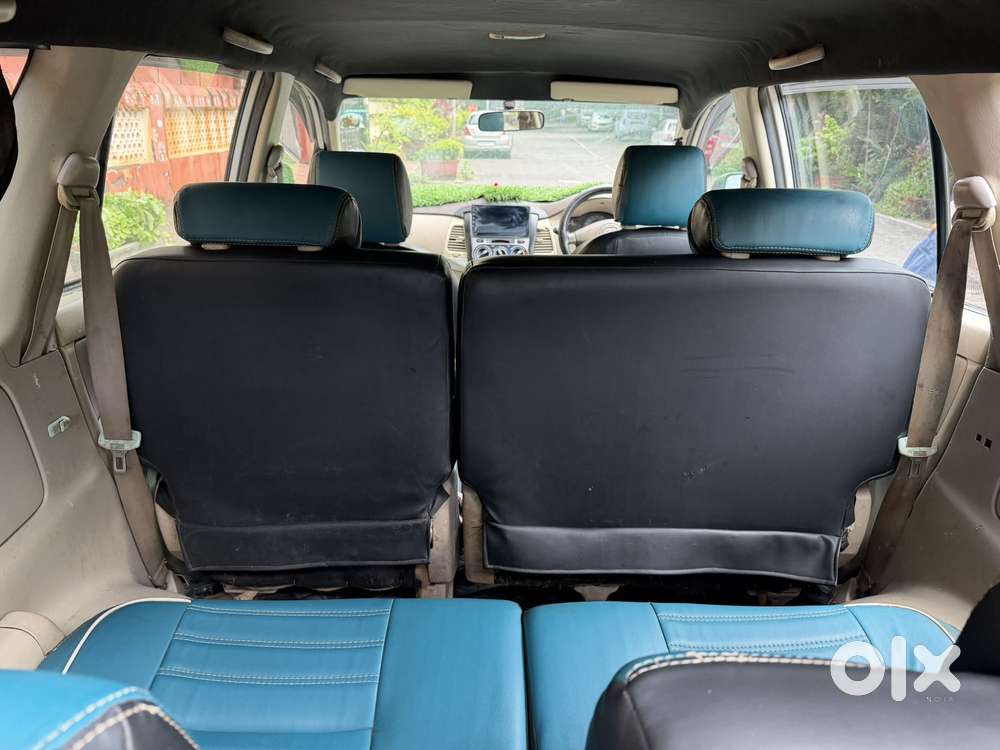 Toyota Innova 2.5 G4 Diesel 8-seater, 2005, Diesel