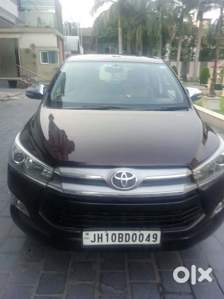 Toyota Innova Crysta 2017