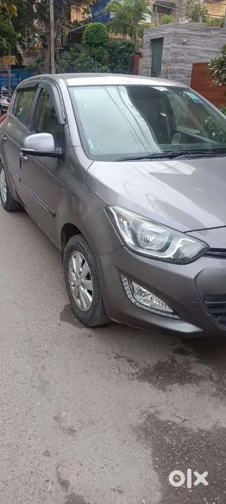 Hyundai I20 Cng + Petrol