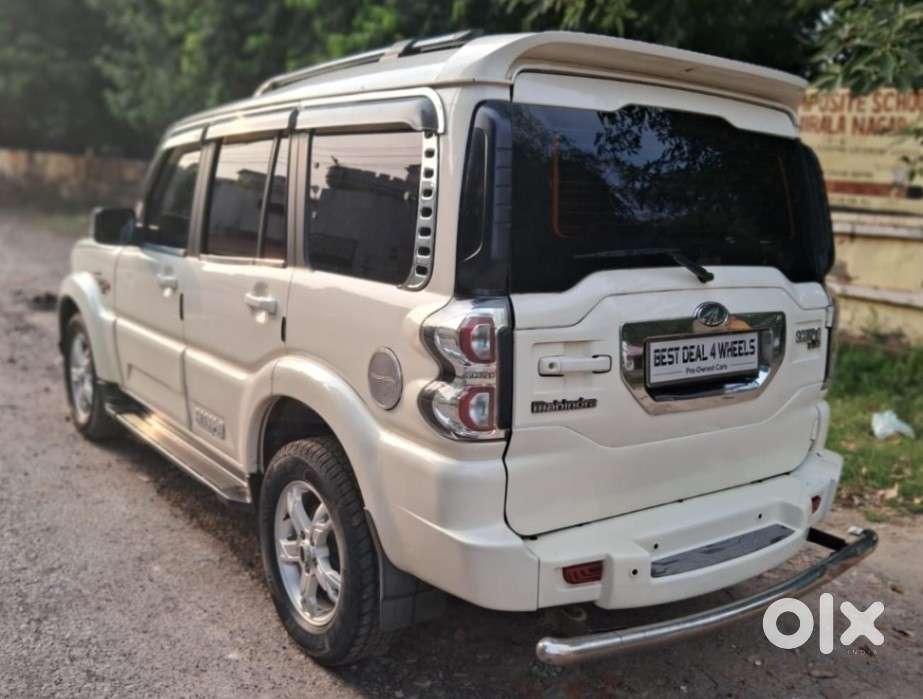 Mahindra Scorpio S10, 2015, Diesel