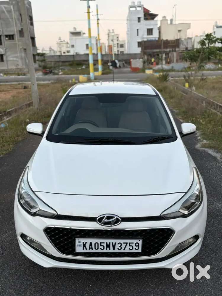 Hyundai New I20 2017 Petrol 117000 Km Driven
