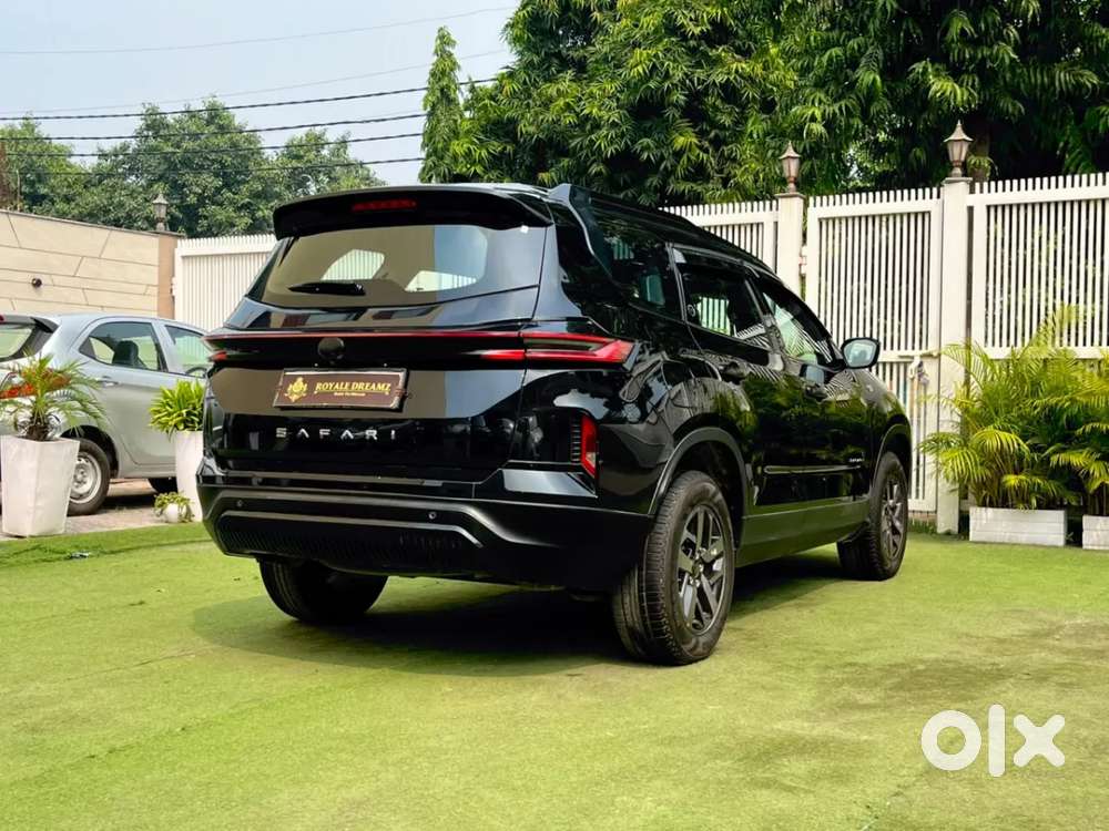 Tata Safari Pure Plus S Dark Edition, 2024, Diesel